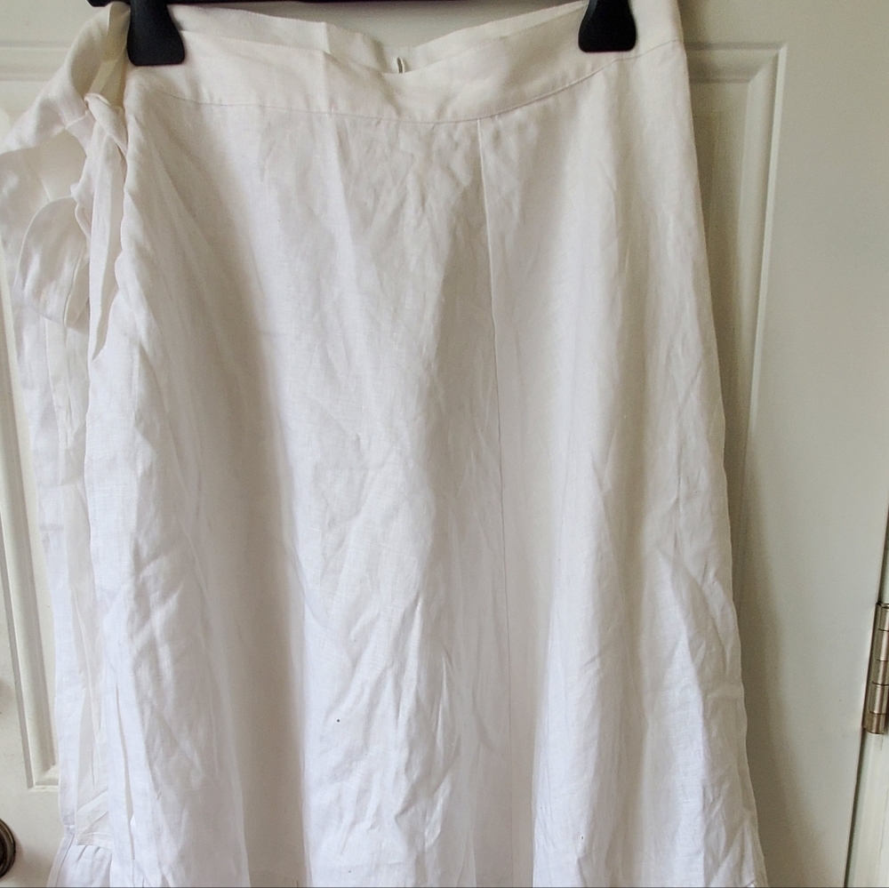 SOLD Reformation LinenSkirt - Picture 4 of 11